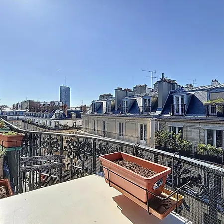 Large Family Duplex Near Parc Monceau Daire Paris