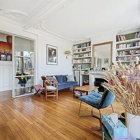 Large Family Duplex Near Parc Monceau Apartment