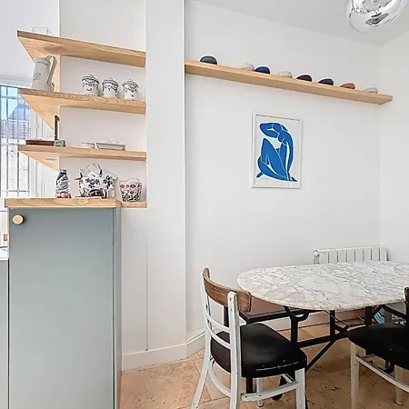 Large Family Duplex Near Parc Monceau Daire Paris